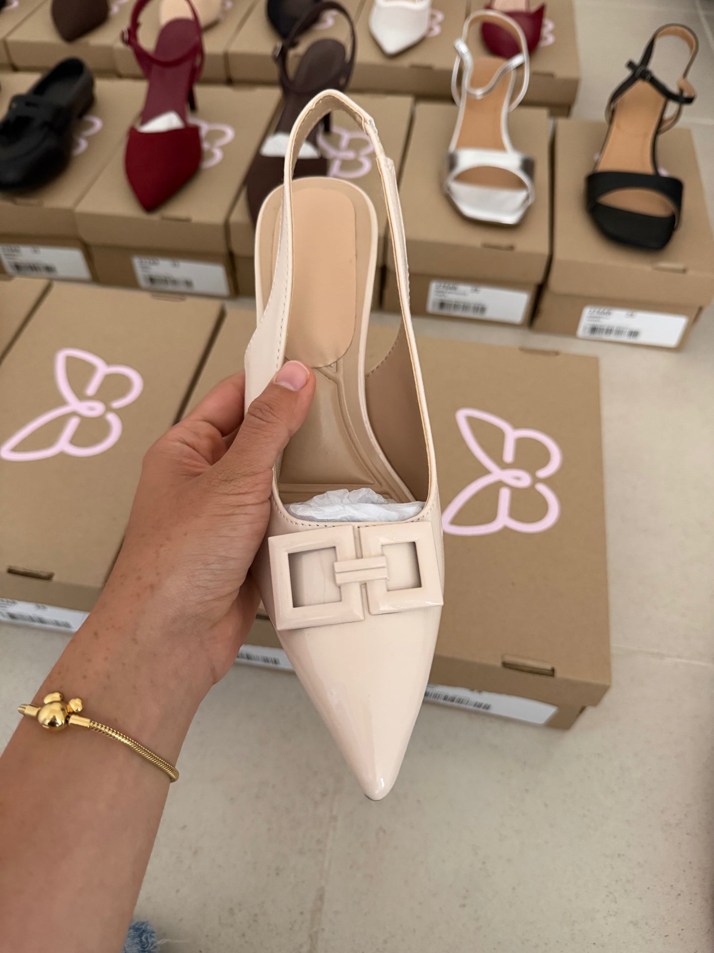 274AR Zapatilla Charol Miga