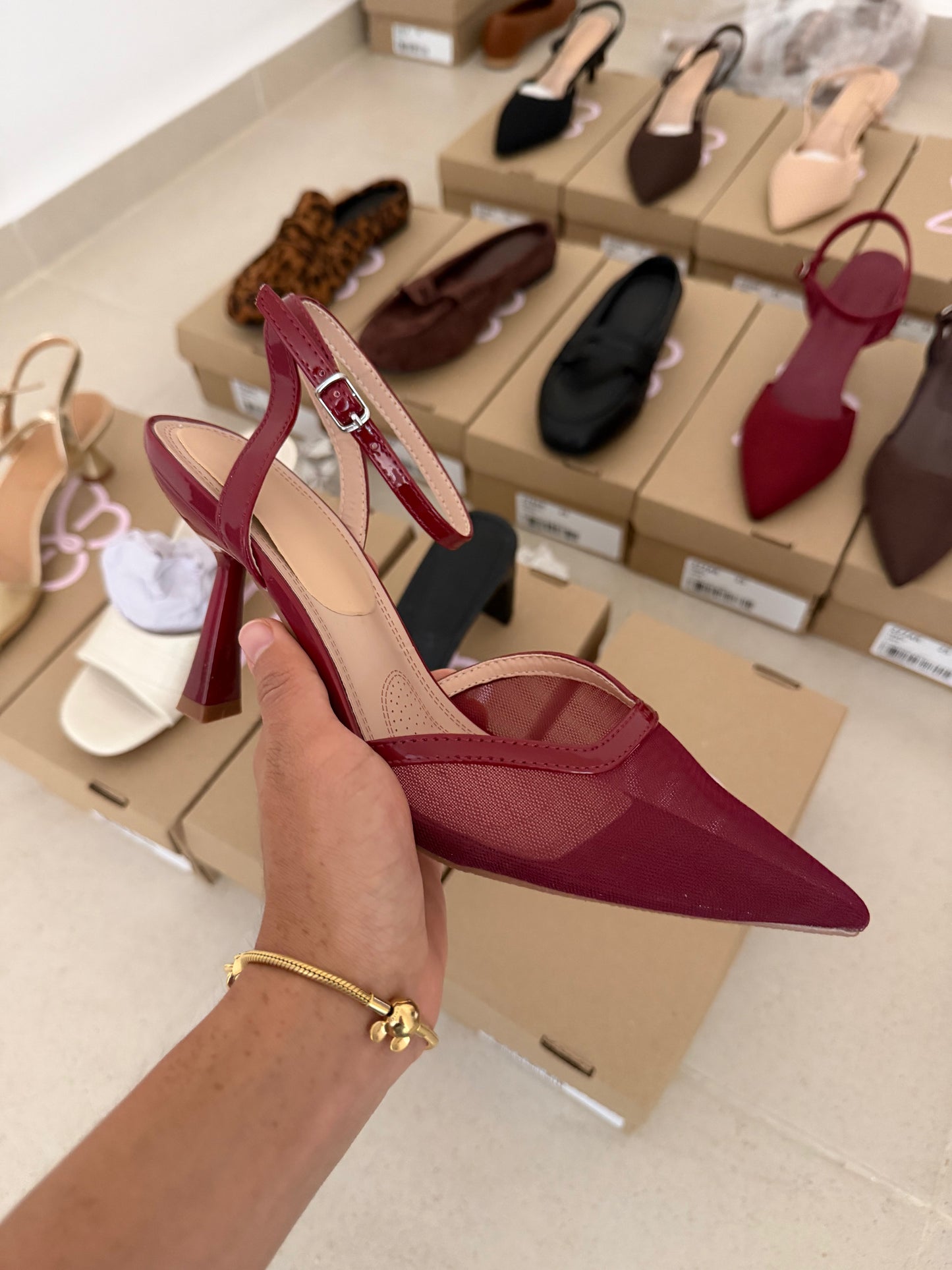 272AR Zapatilla Sintético Malla Vino