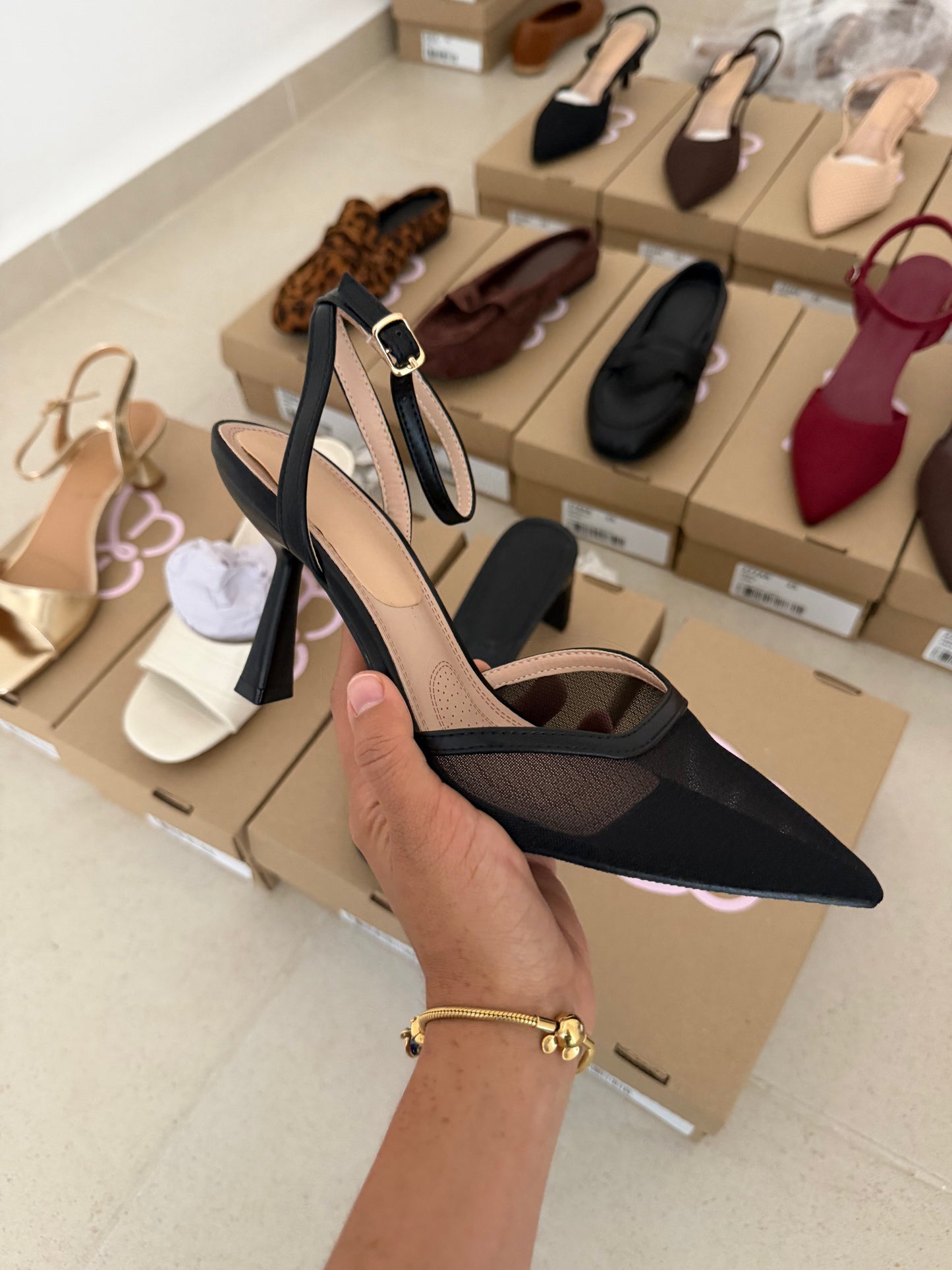 272AR Zapatilla Sintético Malla Negro
