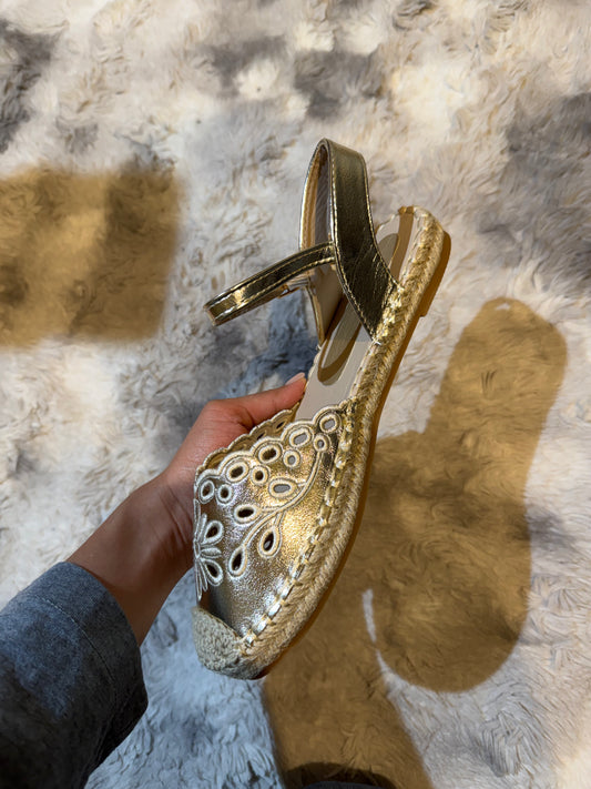 236AR Casual Sintético Oro