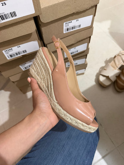 261AR Sandalia Charol Natural