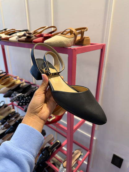 70400 Zapatilla Sintético Negro