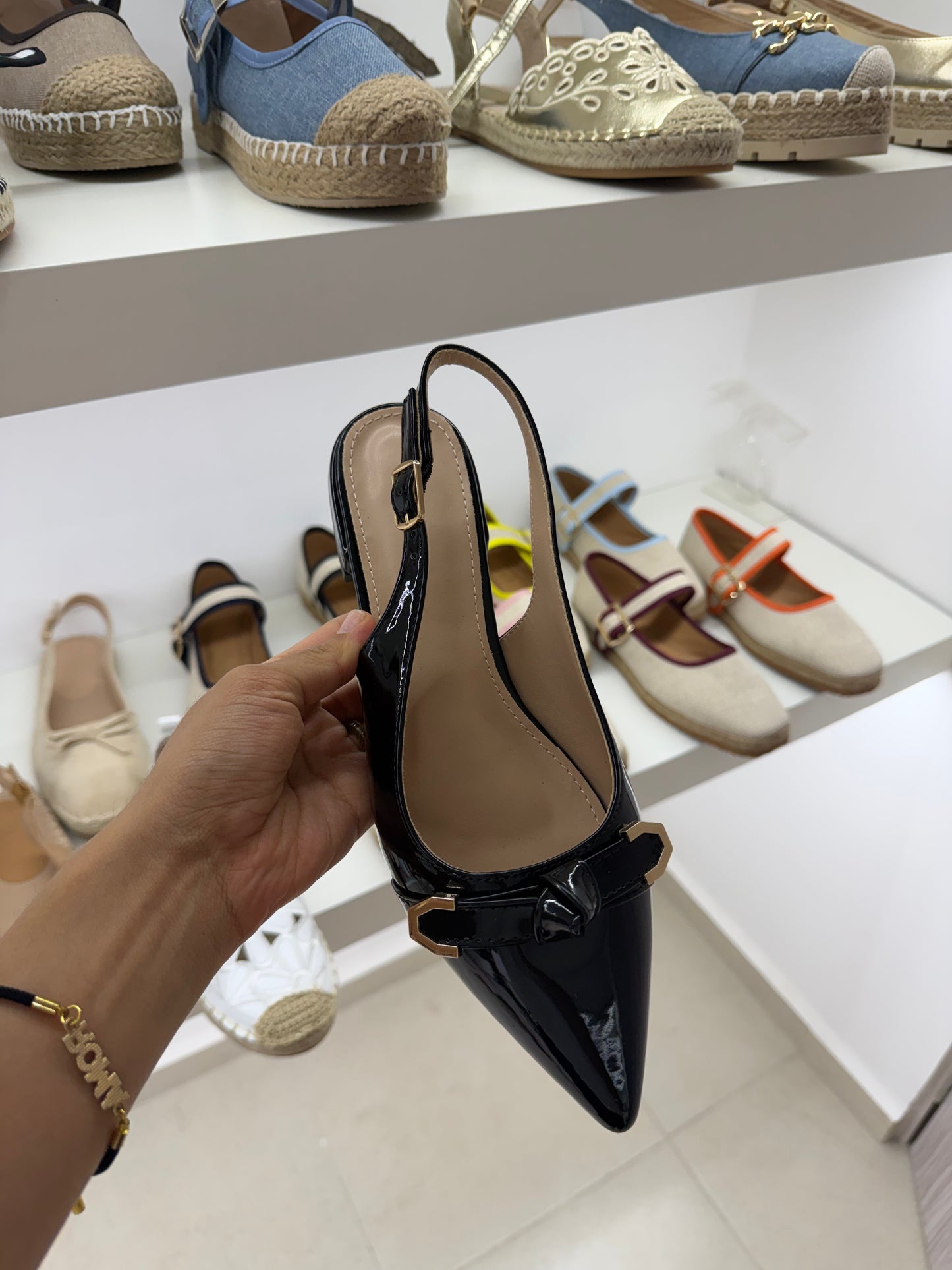 267AR Zapatilla Sintético Charol Negro