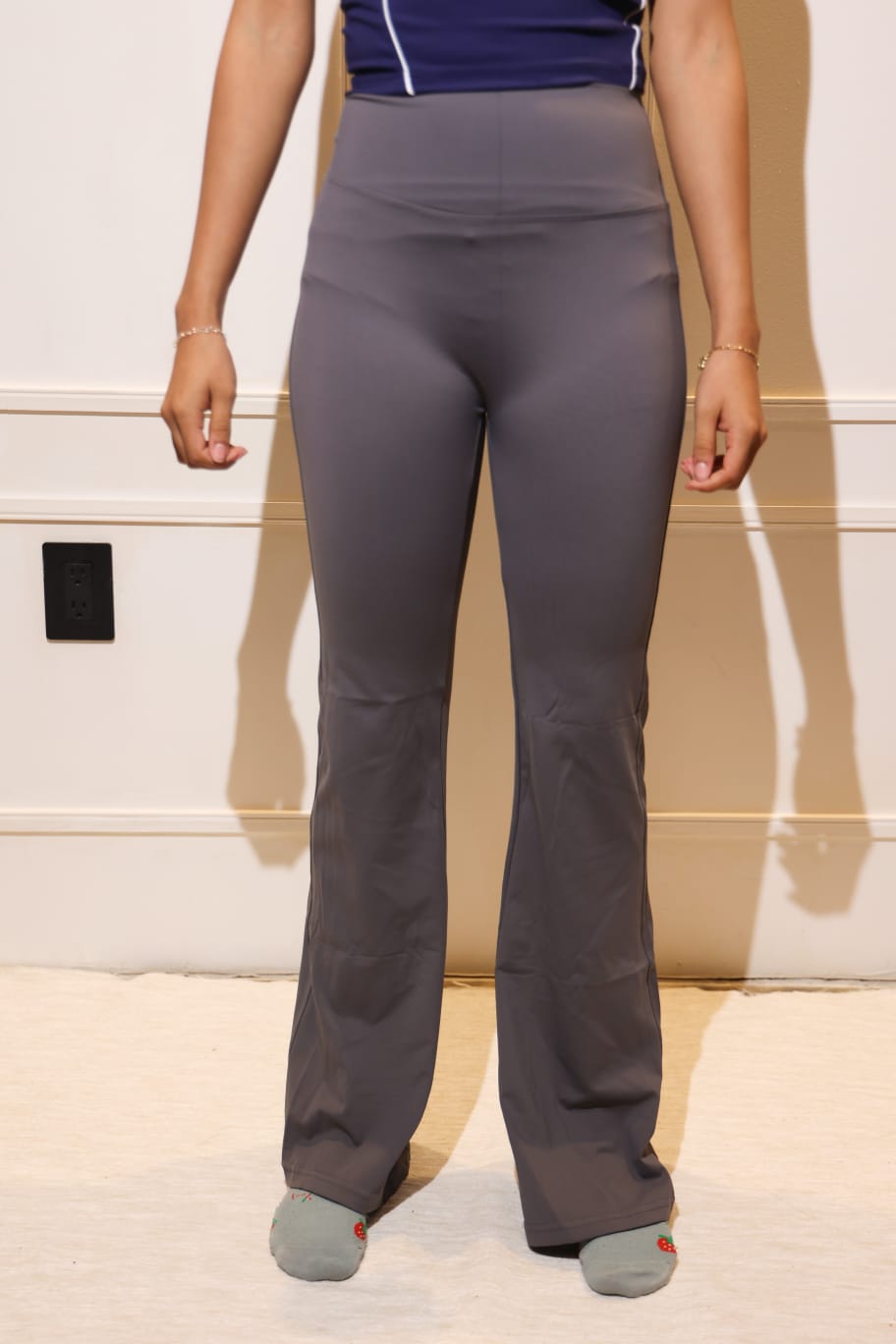 68206 Pantalon Gris