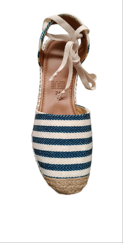 131D Multicolor Striped Textile
